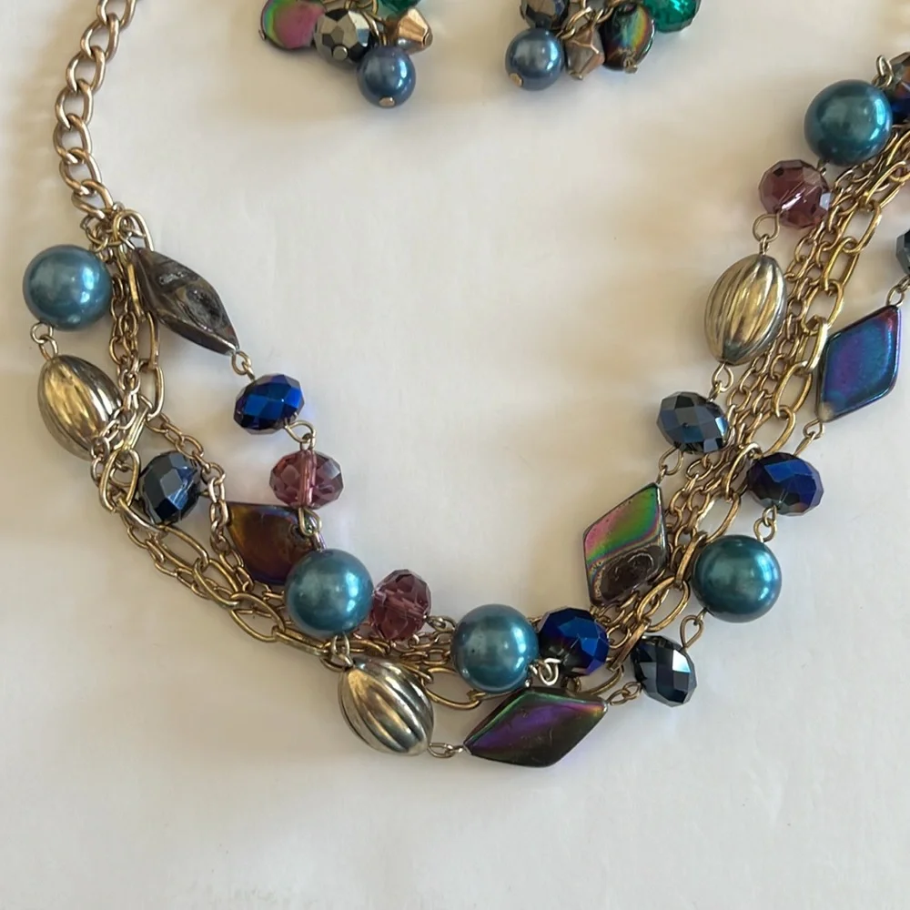 Erica Lyons 18 to 21 inch Necklace with Pierced Earrings